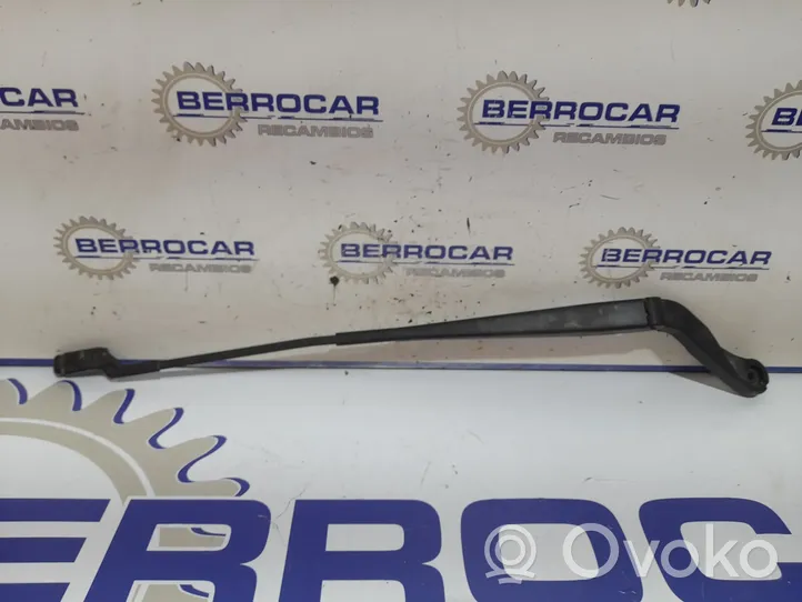 Peugeot Boxer Ножка стеклоочистителей лобового стекла 