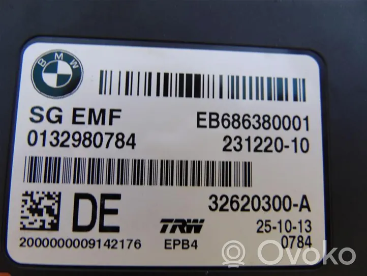 BMW 5 F10 F11 Frein à main / Actionneur de frein de stationnement avec unité de commande 32620300A
