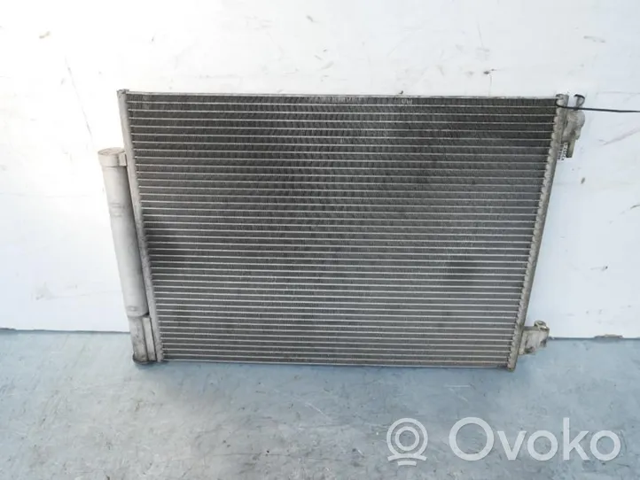 Renault Twingo III Radiateur condenseur de climatisation A4535000054