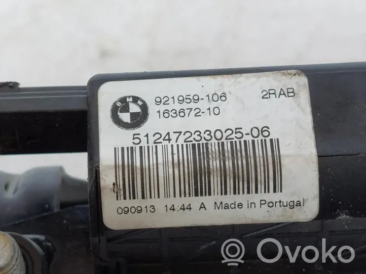 BMW X3 F25 замок задево бортовой 51247233025