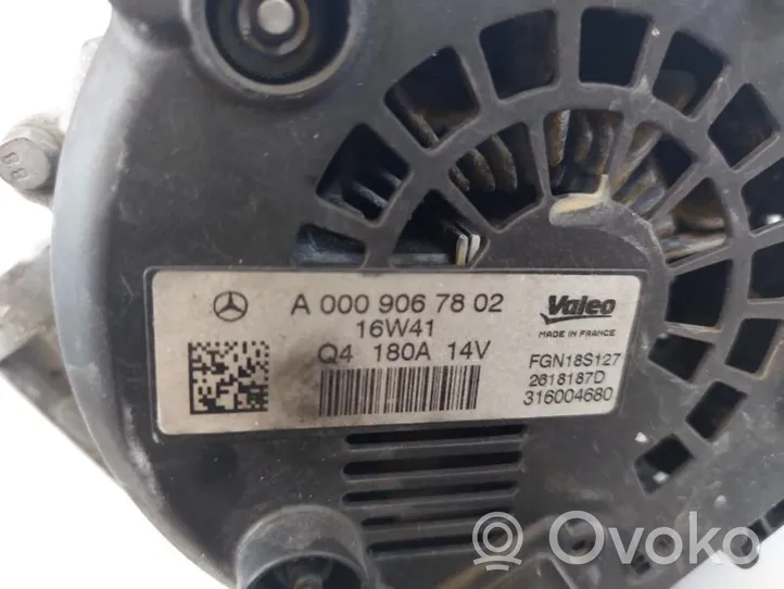 Mercedes-Benz C AMG W205 Alternador A0009067802