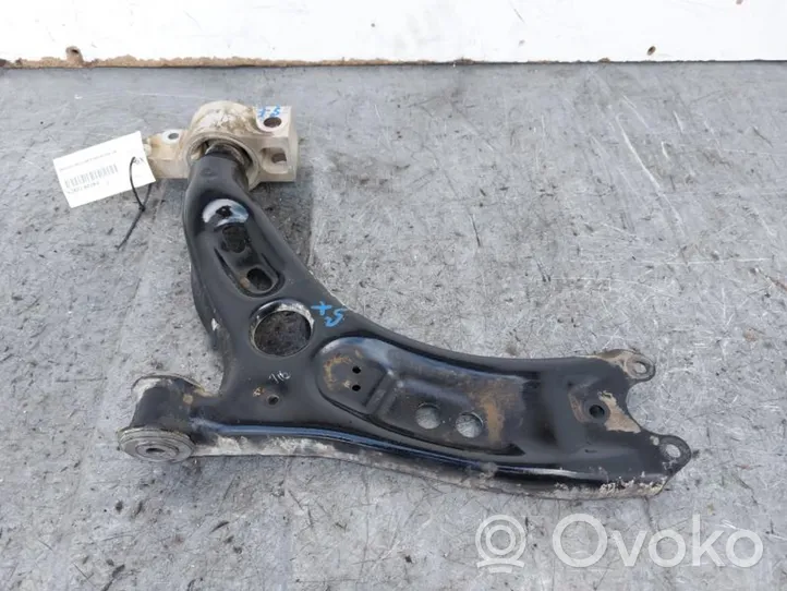 Volkswagen Golf VI Braccio di controllo sospensione anteriore 1K0407151BC