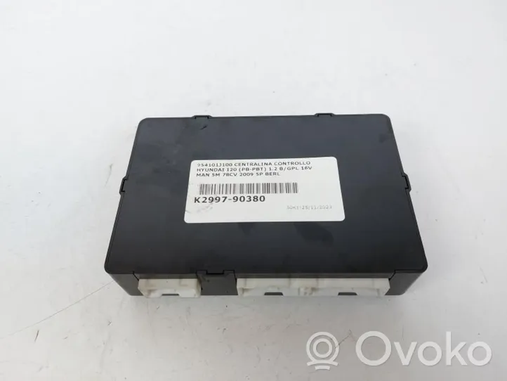 Hyundai i20 (PB PBT) Calculateur moteur ECU 954101J100