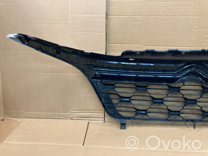 Citroen Jumper Maskownica / Grill / Atrapa górna chłodnicy 1315804070