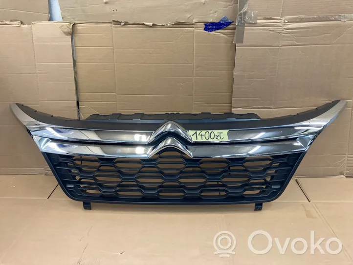 Citroen Jumper Maskownica / Grill / Atrapa górna chłodnicy 1315804070