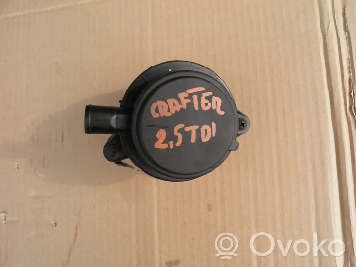 Volkswagen Crafter Odpowietrznik / Separator oleju 076103593A