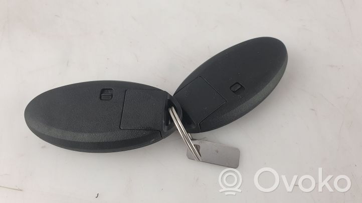 Nissan X-Trail T32 Ignition key/card 