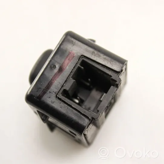 Dodge Grand Caravan Takaluukun avauskytkimen painike/kytkin 04602751AA