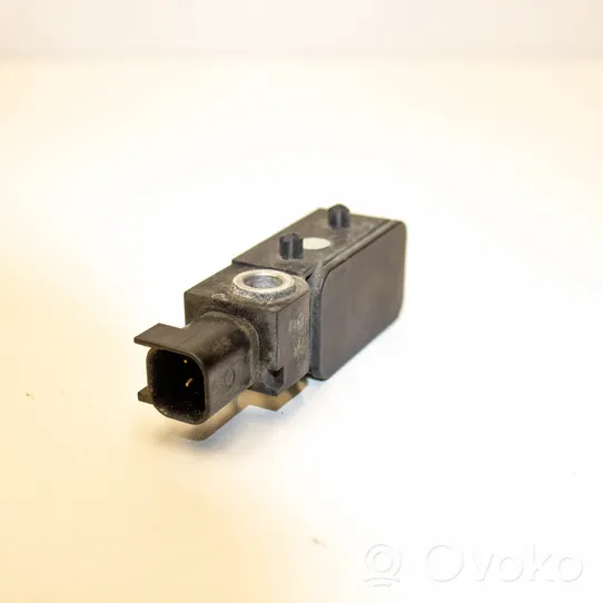 Jaguar XK8 - XKR Airbag deployment crash/impact sensor HJE9667CC