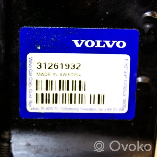 Volvo V60 Jäähdyttimen alatuen suojapaneeli 31261932
