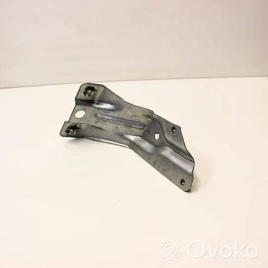 Volkswagen Golf V Supporto di montaggio del parafango 1K6821135