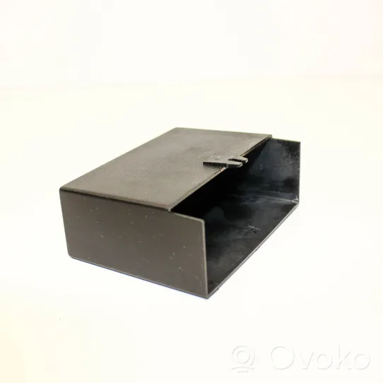 Jaguar XK8 - XKR Relay mounting block LJA6735AB