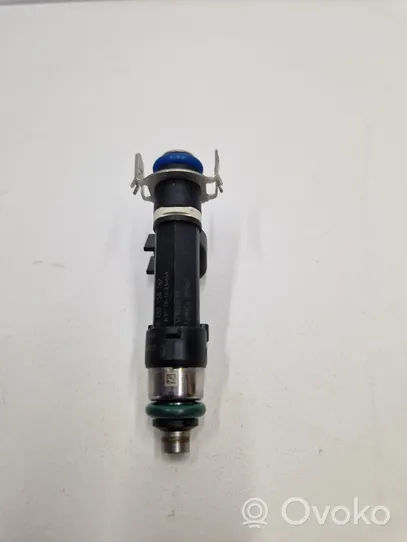 Ford Kuga II Fuel injector 0280158162