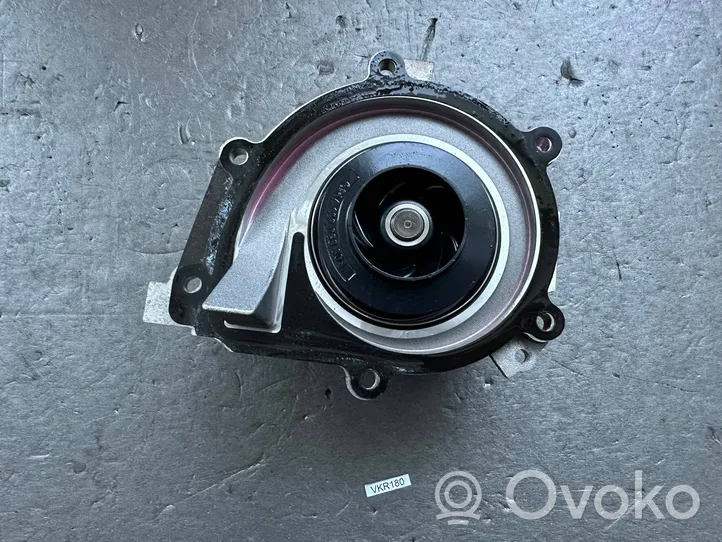 Mercedes-Benz C W205 Water pump A6542010010