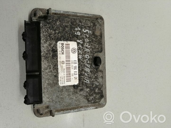 Skoda Octavia Mk1 (1U) Calculateur moteur ECU 038906018GN
