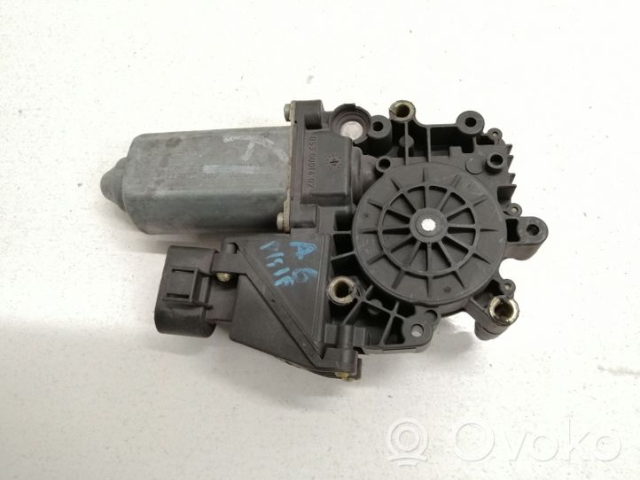 Audi A4 S4 B5 8D Fensterhebermotor Tür hinten 119024114