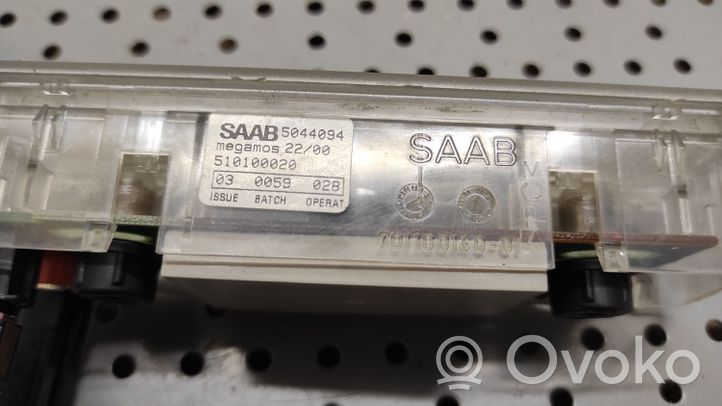 Saab 9-5 Luz del asiento trasero 5044094