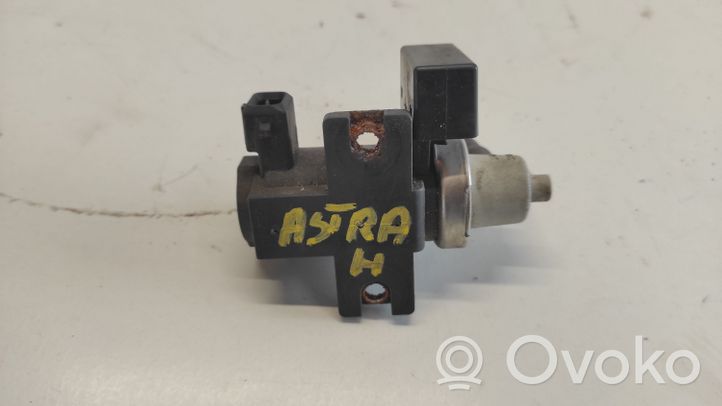 Opel Astra H Zawór podciśnienia / Elektrozawór turbiny 55558101