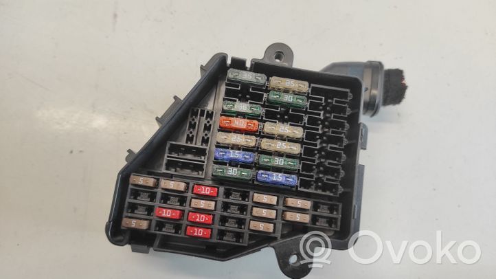 Audi A6 S6 C6 4F Fuse module 4228