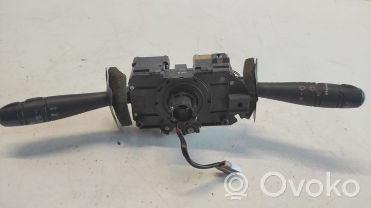 Renault Laguna I Interruptor/palanca de limpiador de luz de giro 7700411793