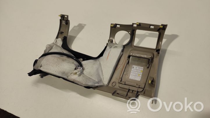 Subaru Legacy Panelės apdailos skydas (apatinis) 66075AG060