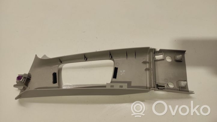 Subaru Outback (A) Revêtement de pilier 94013AJ000