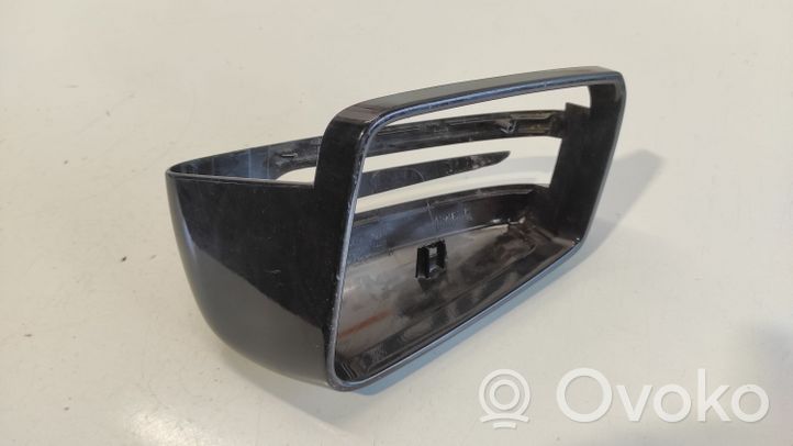 Mercedes-Benz A W176 Coque de rétroviseur 592211