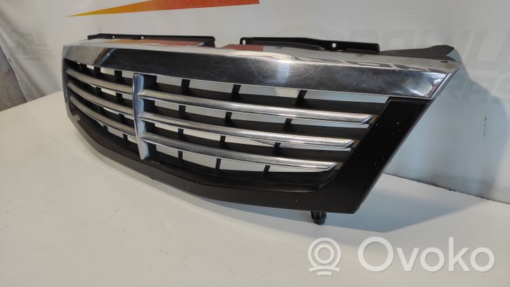 SsangYong Rexton Grille calandre supérieure de pare-chocs avant 7946008000