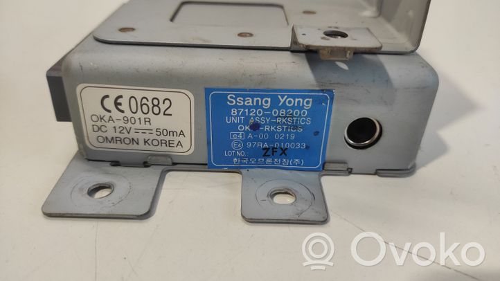 SsangYong Rexton Oven keskuslukituksen ohjausyksikön moduuli 8712008200