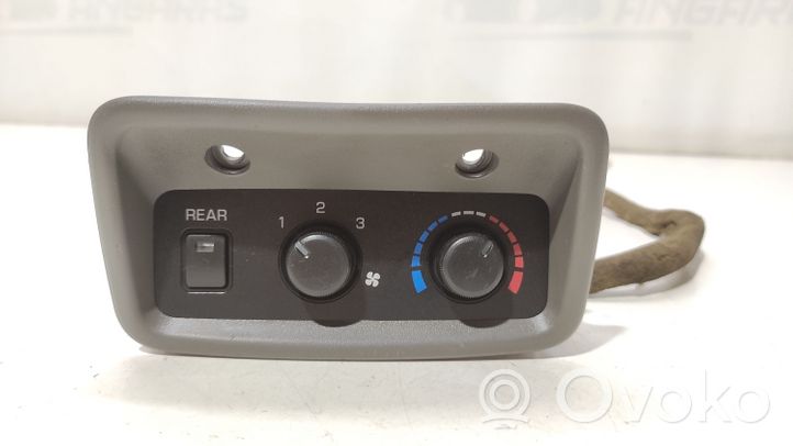 Mitsubishi Pajero Gaisa kondicioniera / klimata kontroles / salona apsildes vadības bloks (salonā) MR500175