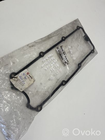 Audi 80 90 S2 B4 Inserto/fermo di ritegno della valvola di testa 368440330