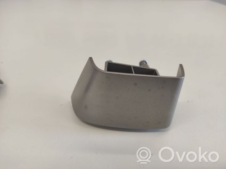 Nissan Note (E11) Boutons / interrupteurs volant 3056616100