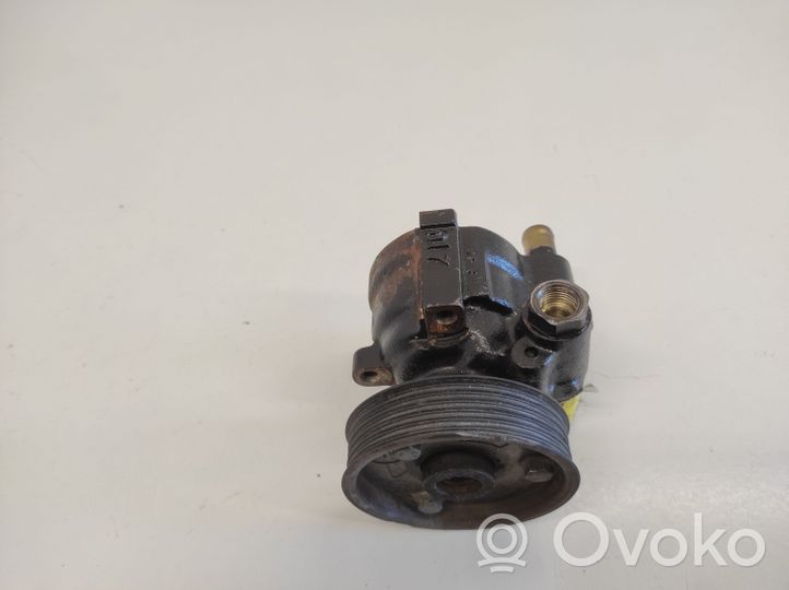 Renault Kangoo I Ohjaustehostimen pumppu 7700840105