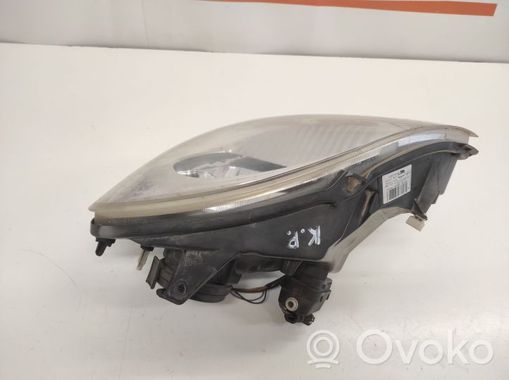 Renault Kangoo I Phare frontale 8200236590