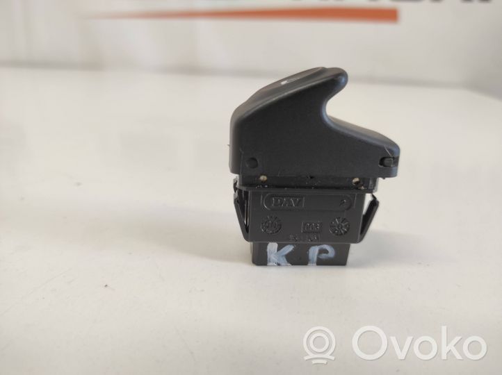 Renault Kangoo I Electric window control switch 090327N