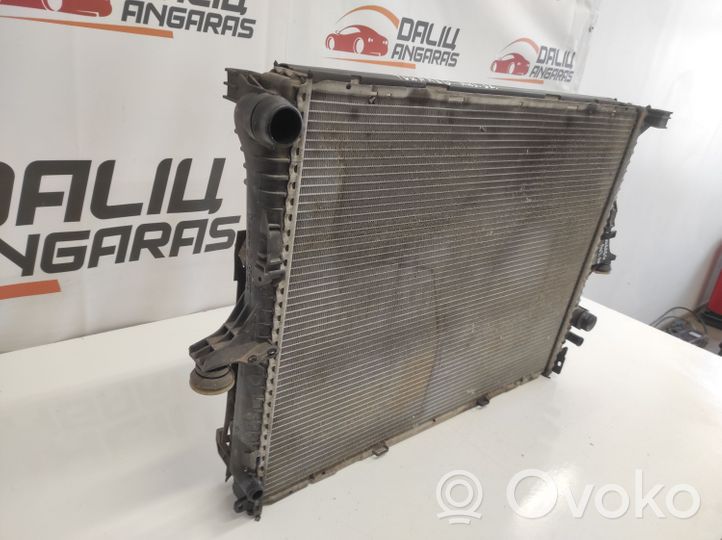 Volkswagen Touareg I Radiateur de refroidissement 7L6121253