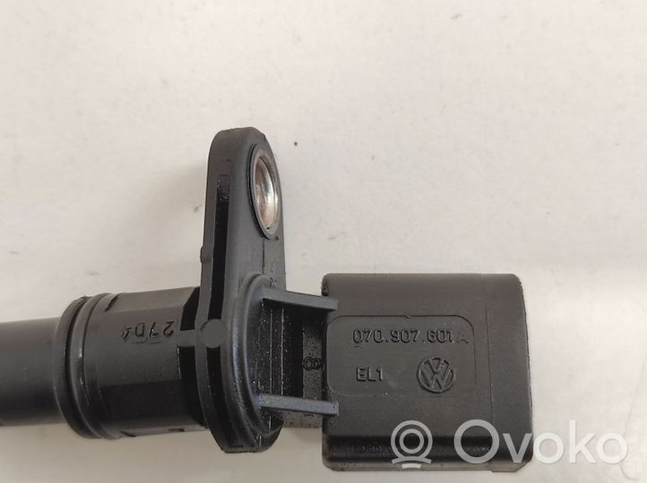 Volkswagen Touareg I Crankshaft position sensor 070907601A