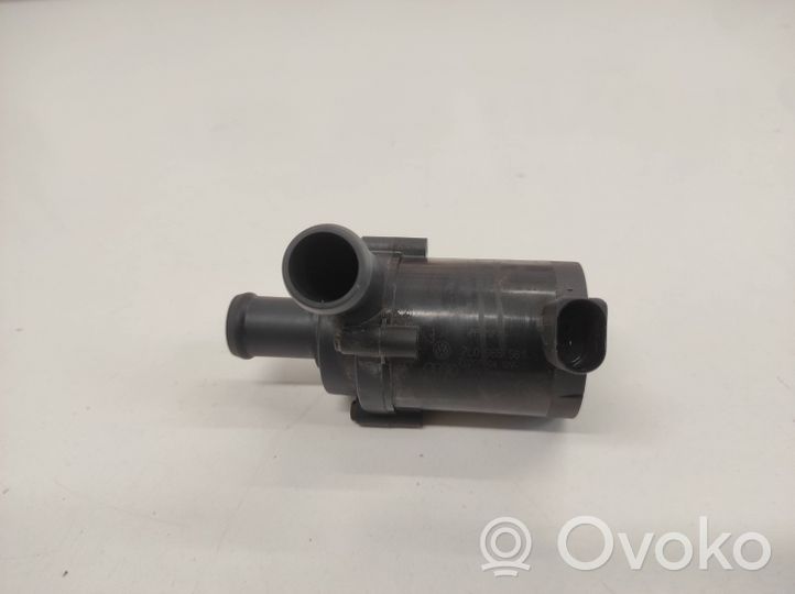 Volkswagen Touareg I Pompe à eau de liquide de refroidissement 7L0965561