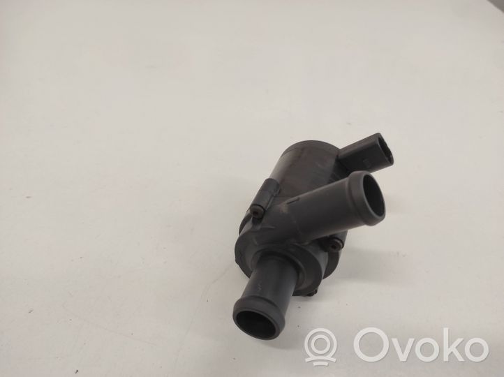 Volkswagen Touareg I Pompe à eau de liquide de refroidissement 7L0965561