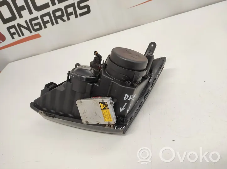 Opel Vectra C Lampa przednia 15588800