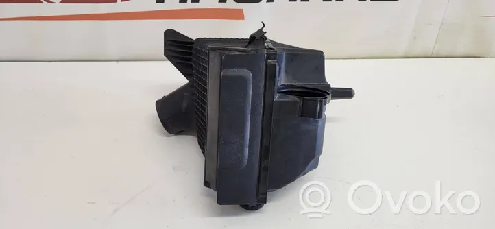 Renault Megane II Caja del filtro de aire 8200545282