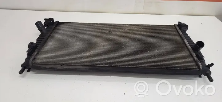 Volvo V50 Radiateur de refroidissement 3M5H8005TL