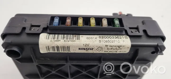 Renault Scenic RX Fuse box set 8200033521B