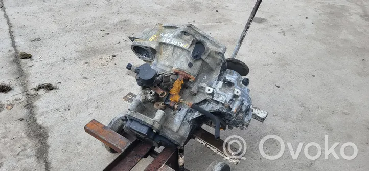 Volkswagen PASSAT B3 Manual 5 speed gearbox 139C