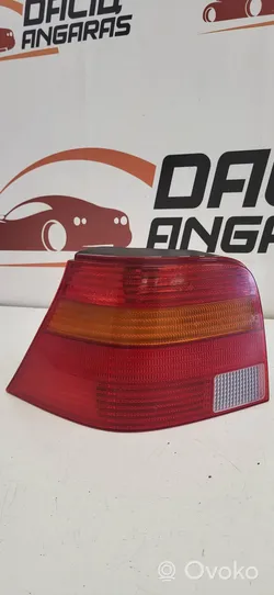 Volkswagen Golf IV Lampa tylna 