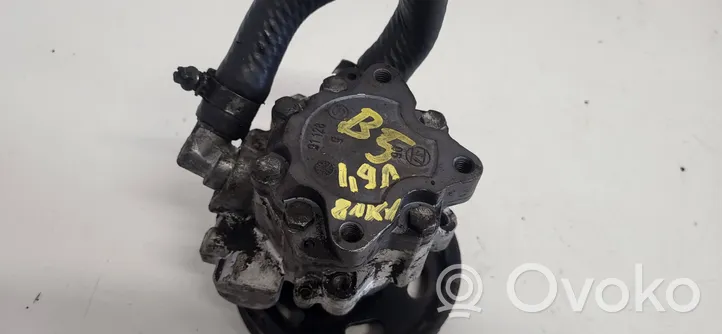 Volkswagen PASSAT B5 Power steering pump 