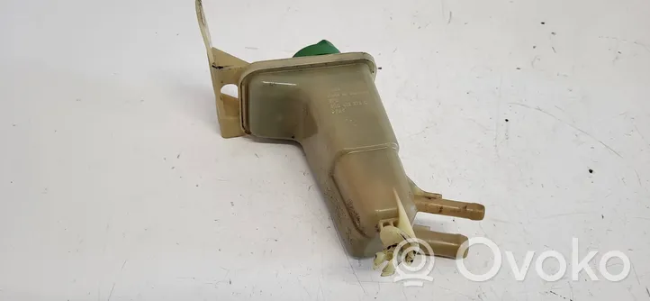 Volkswagen PASSAT B5 Power steering fluid tank/reservoir 8D0422373C