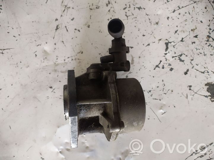 Renault Kangoo I Vacuum pump 