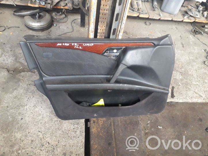 Mercedes-Benz E W210 Rivestimento del pannello della portiera anteriore 