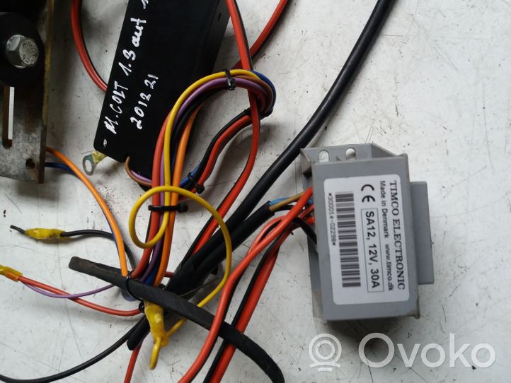 Mitsubishi Colt Leva del freno a mano/freno di stazionamento SA1212V30A